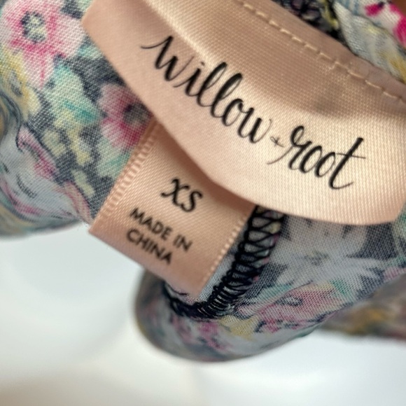 WILLOW & ROOT FLORAL TOP - Picture 6 of 6